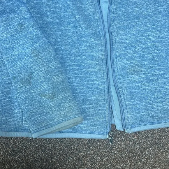 Patagonia women’s Light Blue Fleece Jacket - Picture 5 of 5